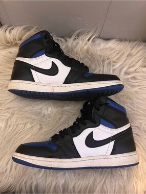Royal toe Jordan 1s